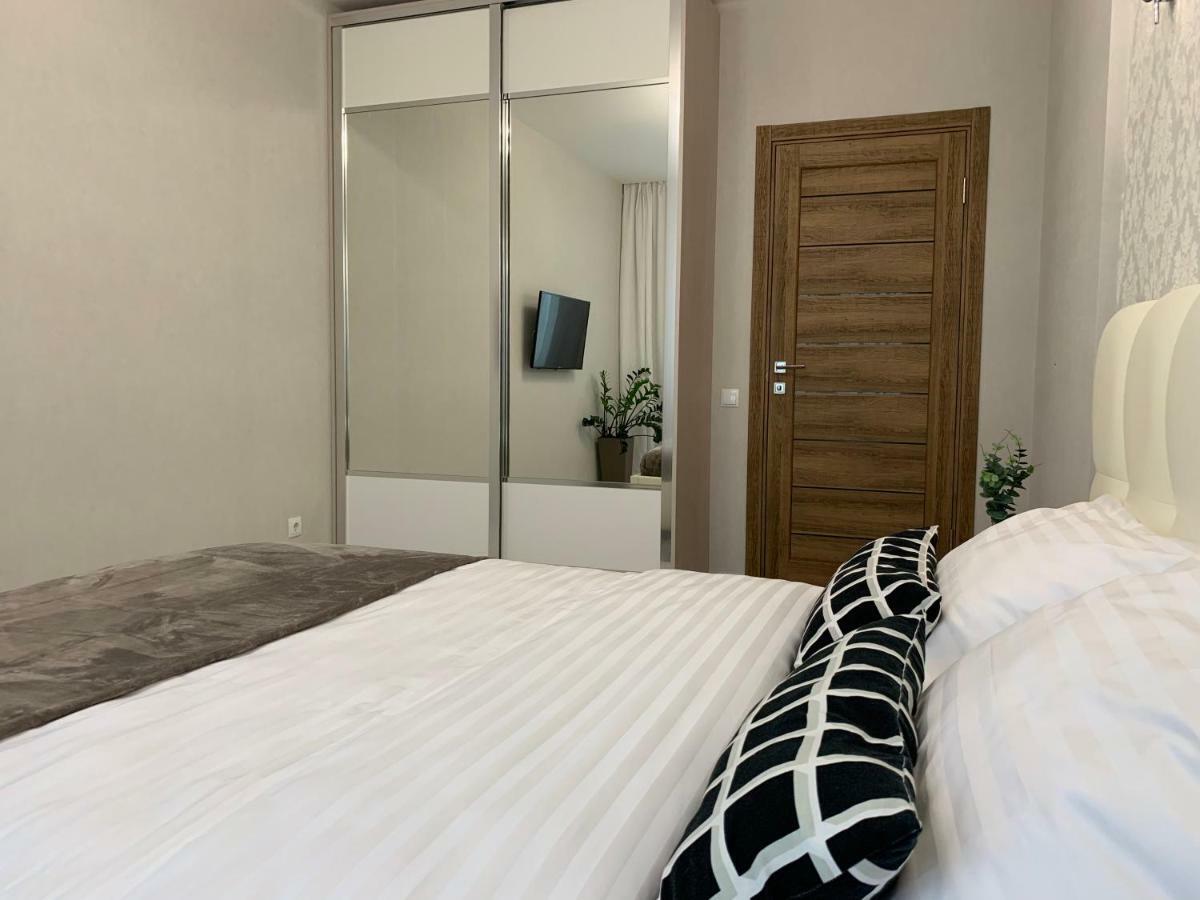 West Street Lux Apartments Kiev Dış mekan fotoğraf